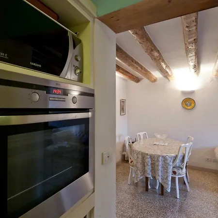 Ca Leonora Apartment *